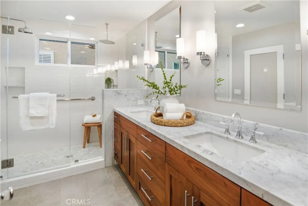 350 Pomona Avenue, Long Beach, California 90803 home-pic-16