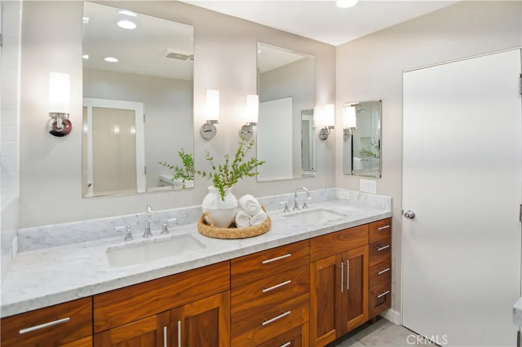 350 Pomona Avenue, Long Beach, California 90803 home-pic-17