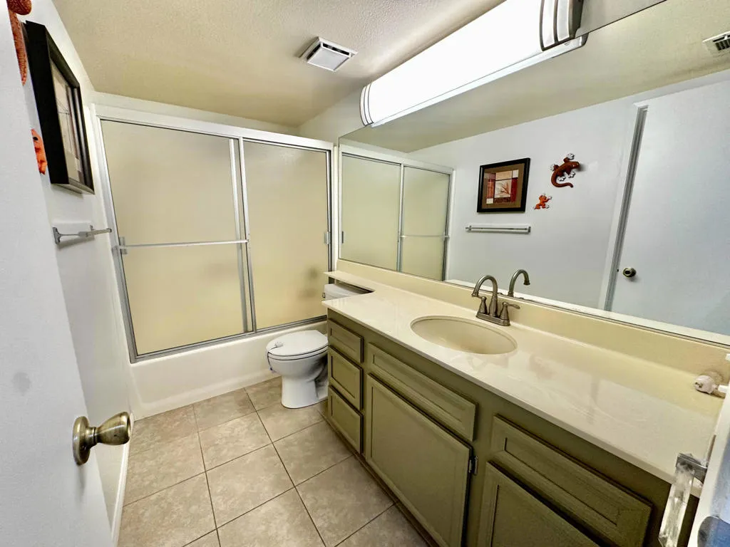 1679 Sunflower Court N, Palm Springs, California 92262 home-pic-26