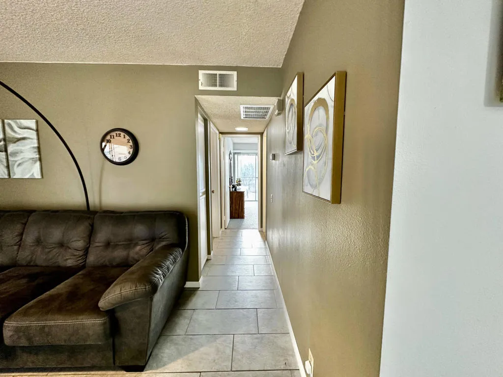 1679 Sunflower Court N, Palm Springs, California 92262 home-pic-21