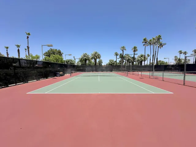 Tennis 2 hero