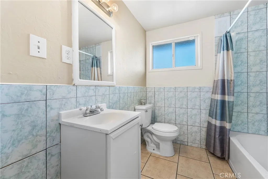 1252 E Avenue R6, Palmdale, California 93550 home-pic-22
