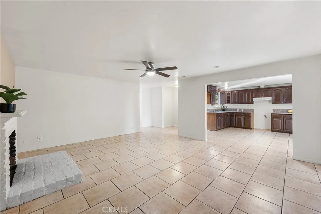 1252 E Avenue R6, Palmdale, California 93550 home-pic-7