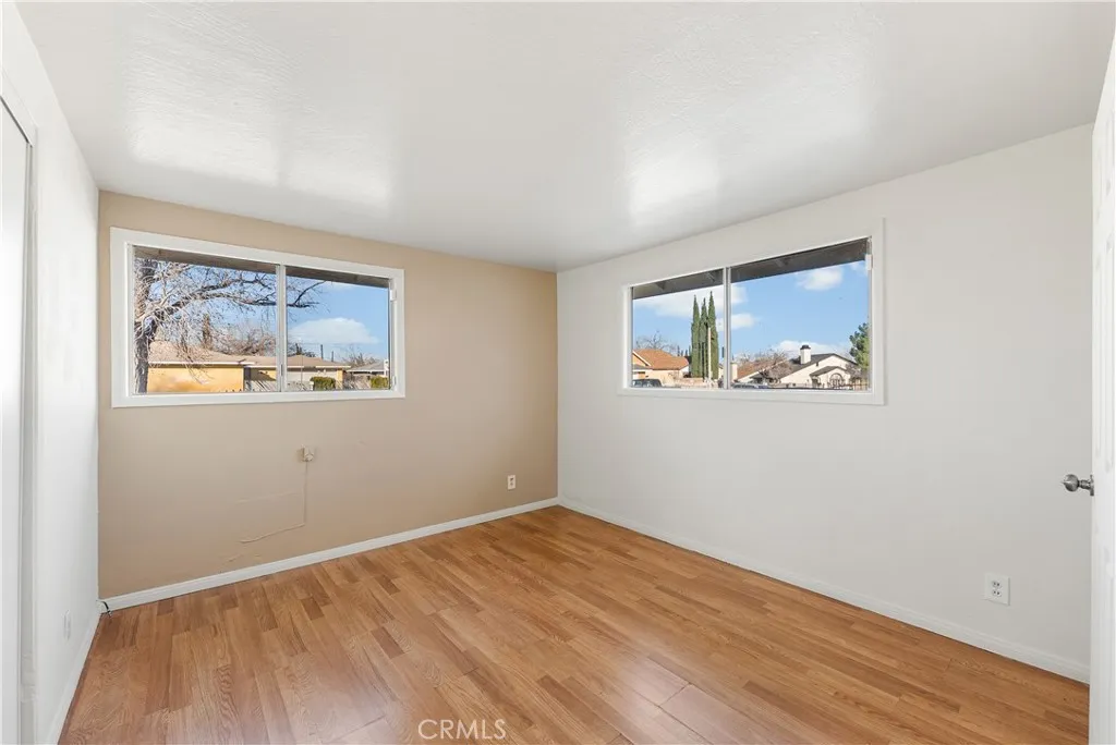 1252 E Avenue R6, Palmdale, California 93550 home-pic-24