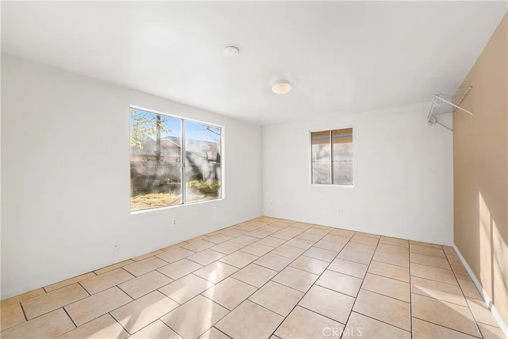 1252 E Avenue R6, Palmdale, California 93550 home-pic-19