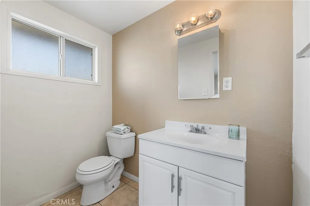 1252 E Avenue R6, Palmdale, California 93550 home-pic-25