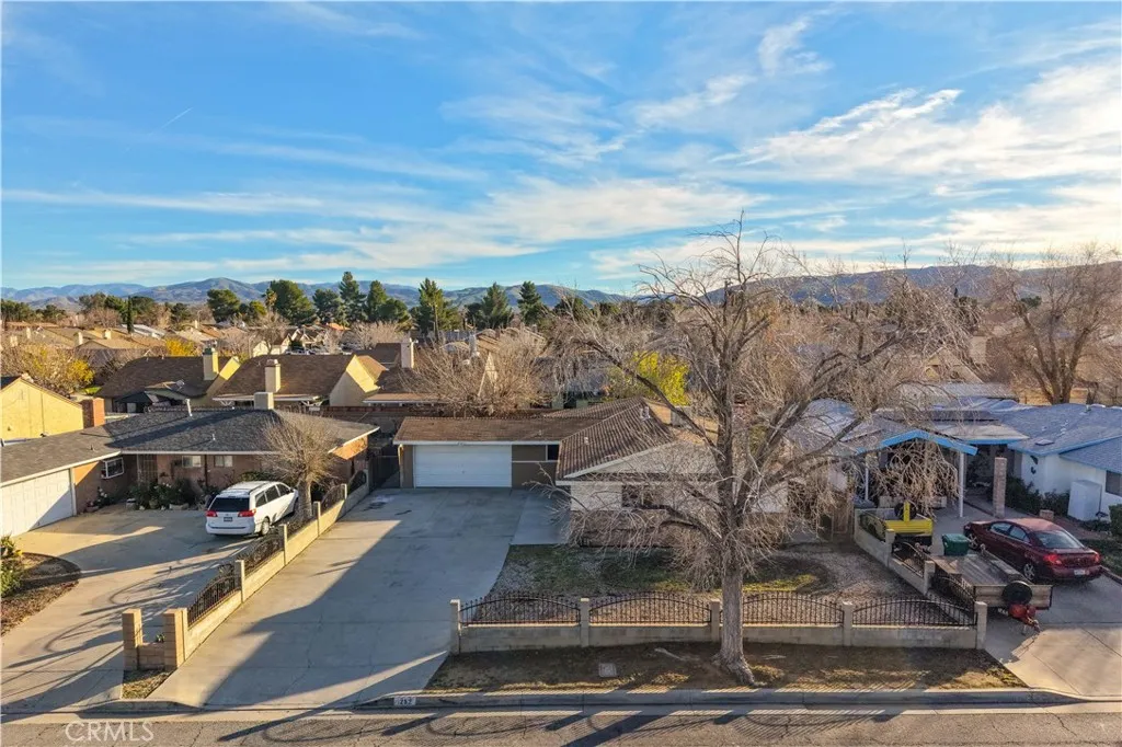1252 E Avenue R6, Palmdale, California 93550 home-pic-38