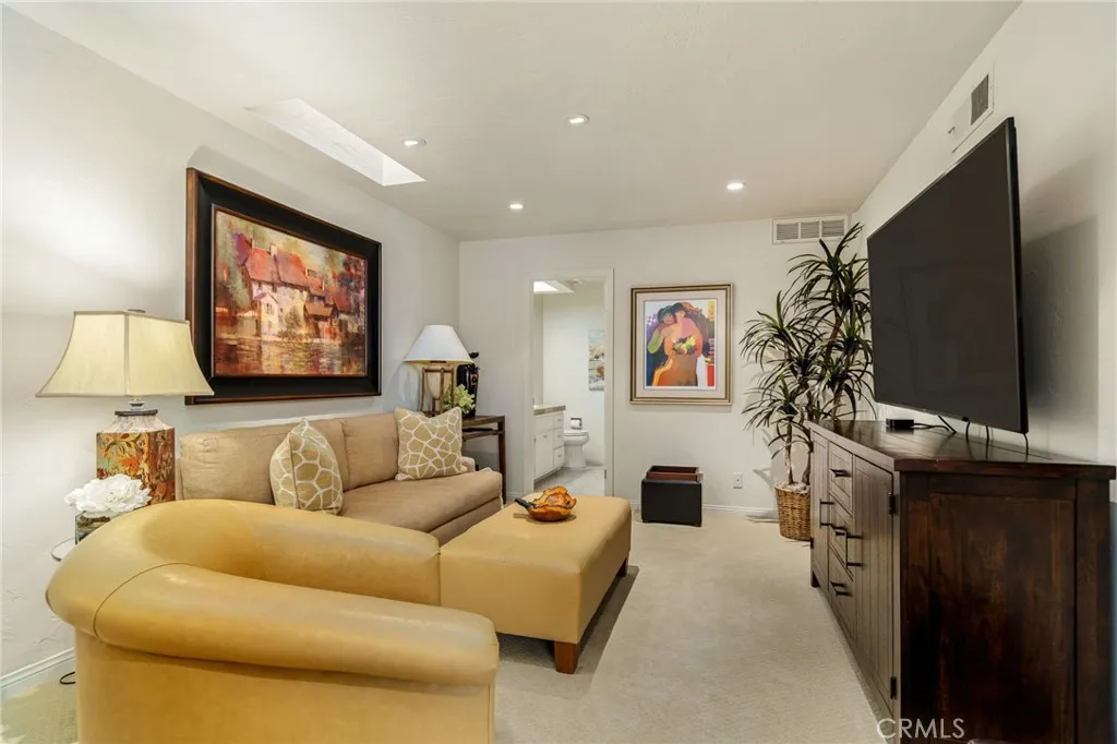 236 Wild Horse Drive, Palm Desert, California 92211 home-pic-16