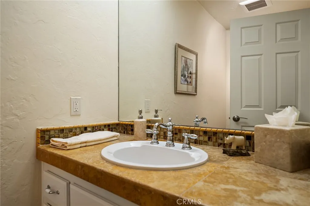 236 Wild Horse Drive, Palm Desert, California 92211 home-pic-15