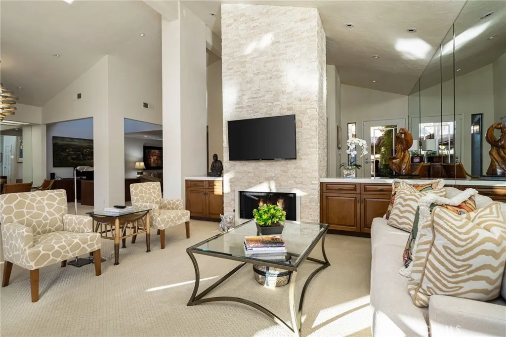 236 Wild Horse Drive, Palm Desert, California 92211 home-pic-8