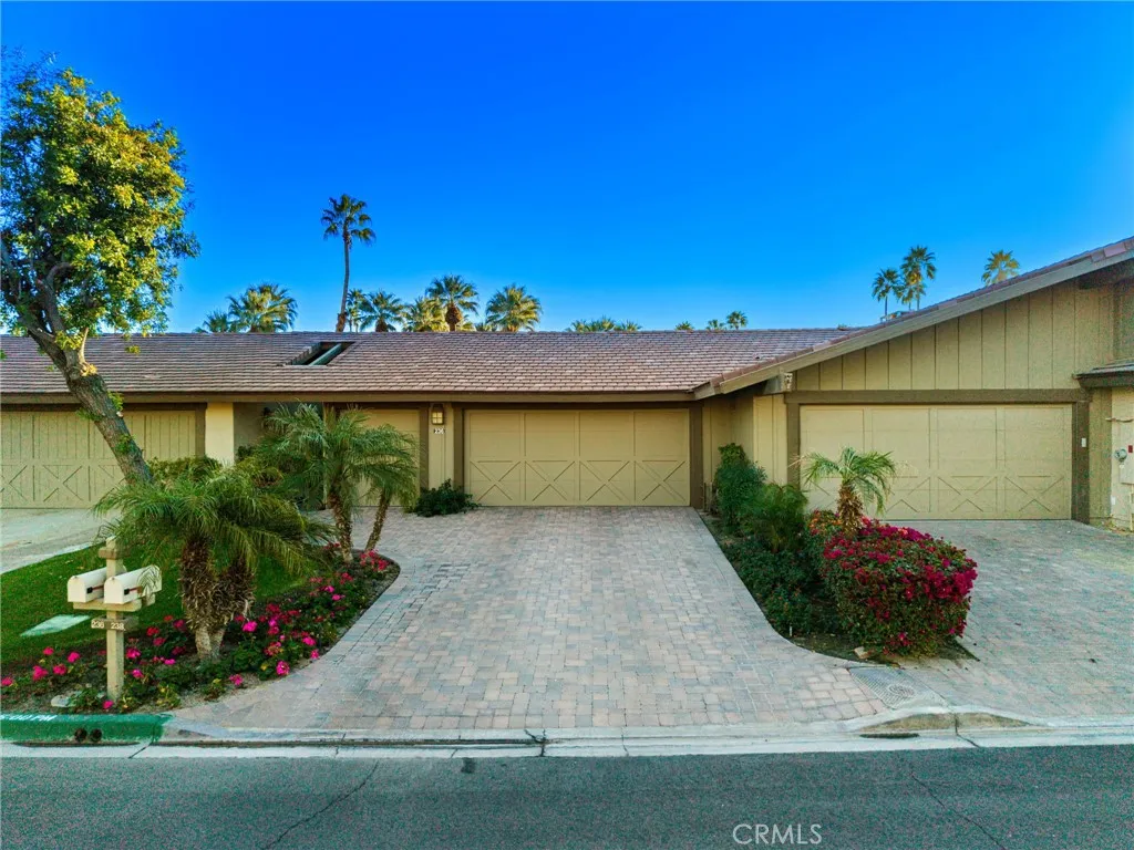 236 Wild Horse Drive, Palm Desert, California 92211 home-pic-4