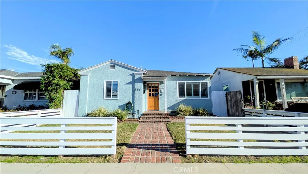 216 15th Street, Seal Beach, California 90740 home-pic-1