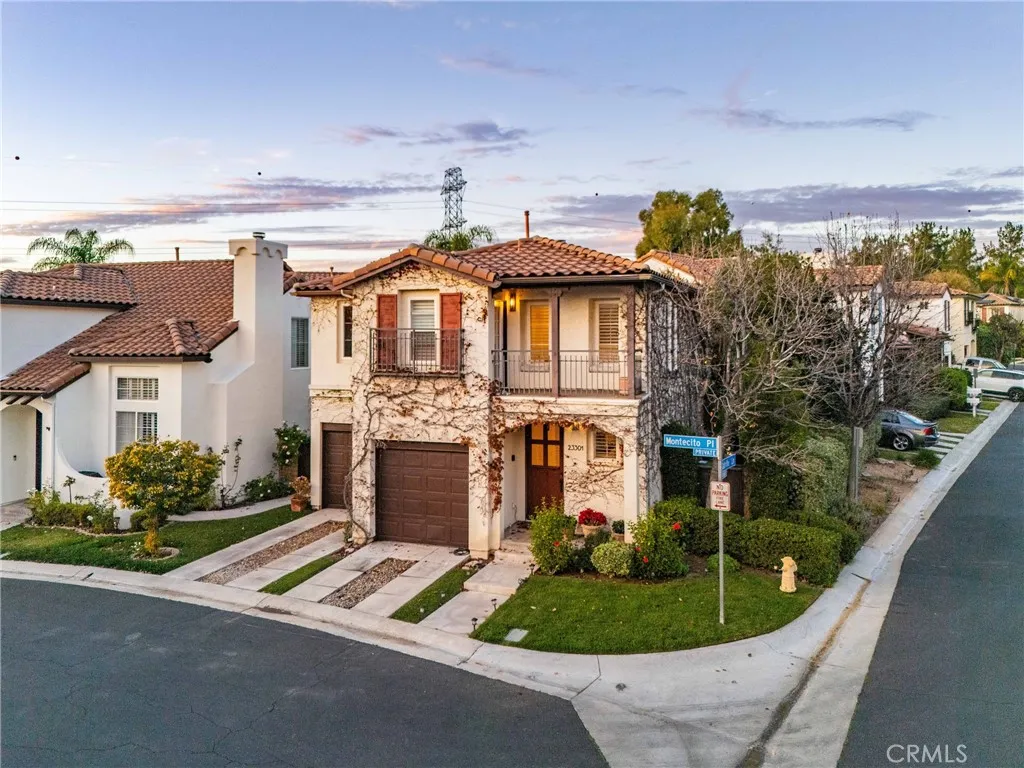 23301 Montecito, Valencia, California 91354 home-pic-34