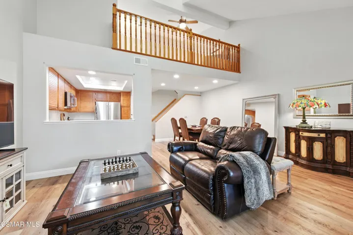 22203 Shadow Valley Cir Chatsworth-15