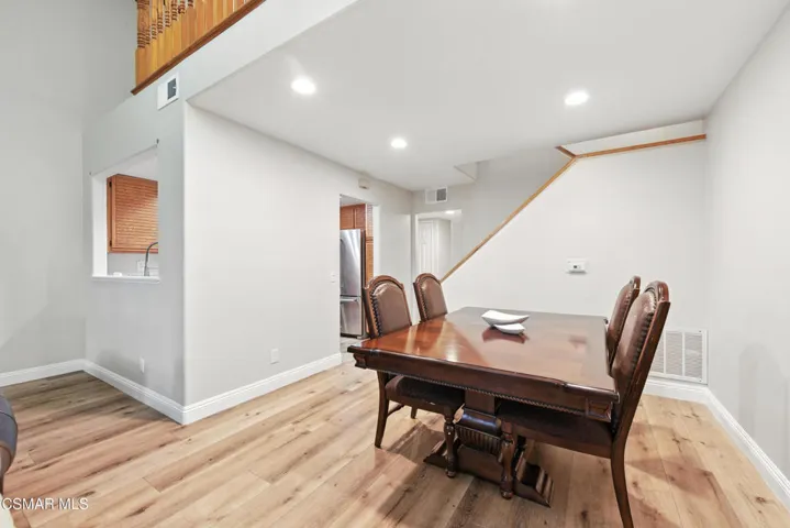 22203 Shadow Valley Cir Chatsworth-16