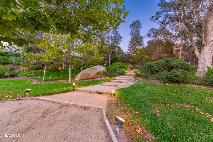 22203 Shadow Valley Cir Chatsworth-42