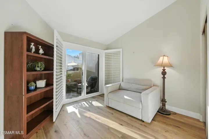 22203 Shadow Valley Cir Chatsworth-24