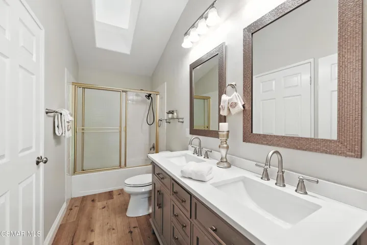 22203 Shadow Valley Cir Chatsworth-36