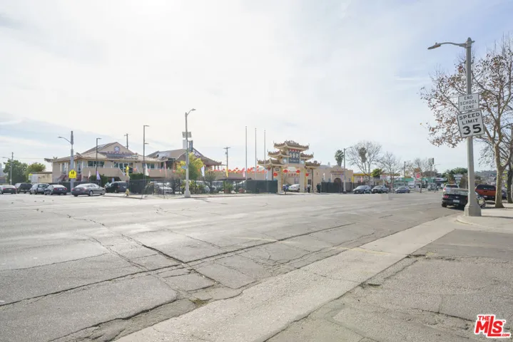 2415 N Gates Street, Los Angeles, California 90031