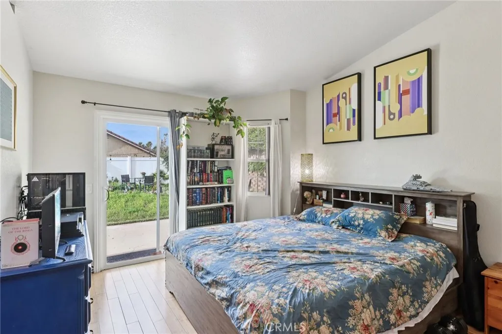 6336 N Redwood, San Bernardino, California 92407 home-pic-17