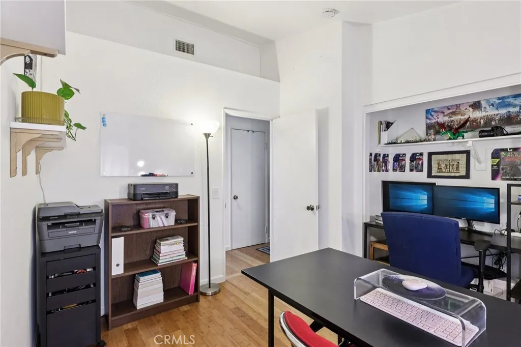 6336 N Redwood, San Bernardino, California 92407 home-pic-11