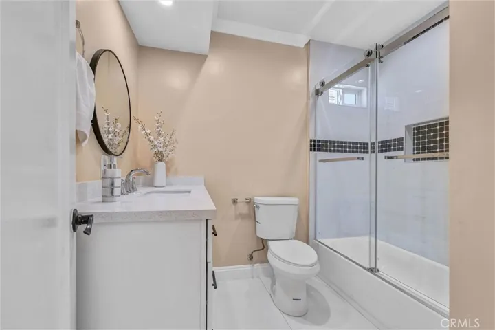 423 S Poinsettia, Compton, California 90221