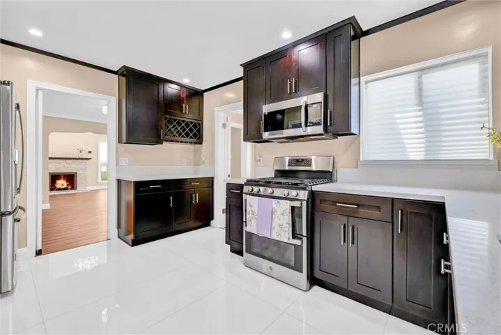 423 S Poinsettia, Compton, California 90221