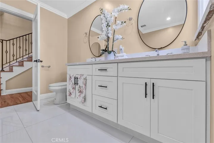 423 S Poinsettia, Compton, California 90221
