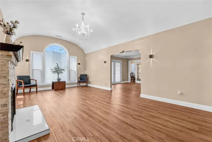 423 S Poinsettia, Compton, California 90221