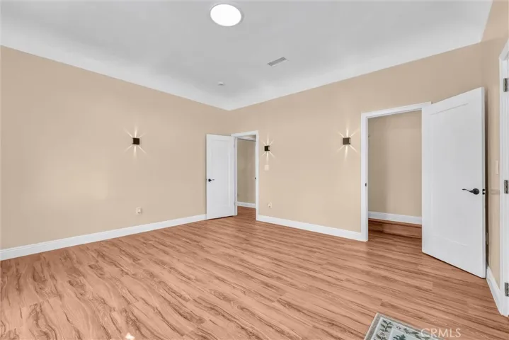 423 S Poinsettia, Compton, California 90221