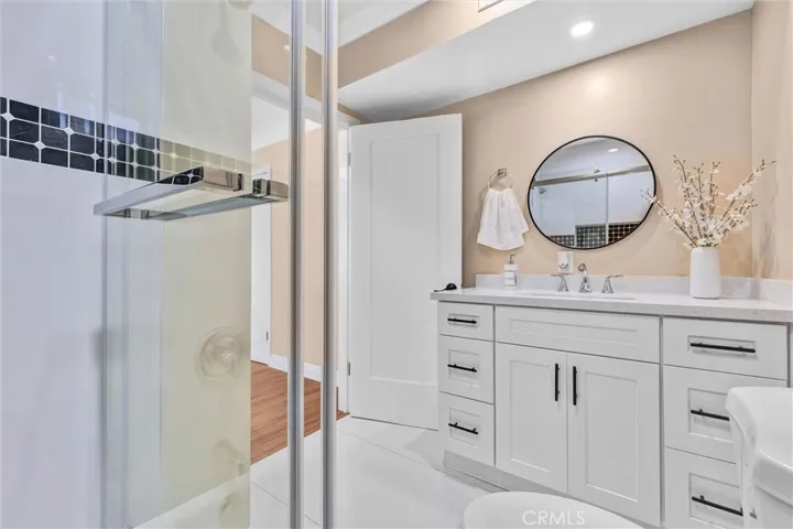 423 S Poinsettia, Compton, California 90221