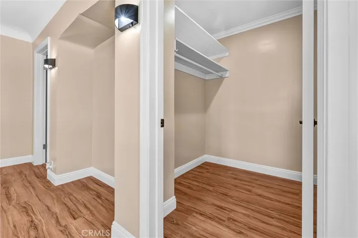 423 S Poinsettia, Compton, California 90221