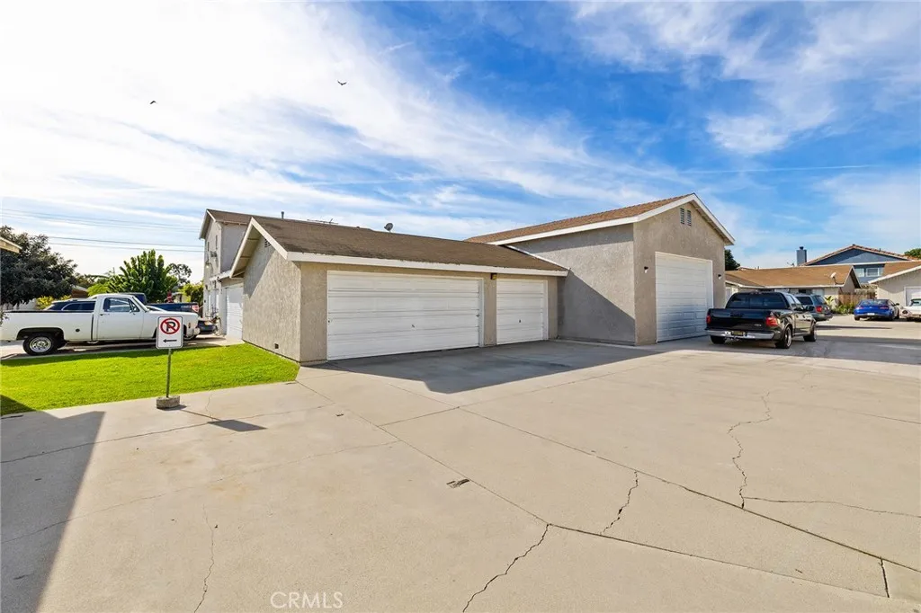 15551 Cornuta, Bellflower, California 90706 home-pic-8