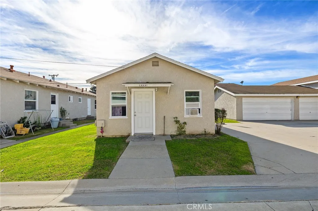15551 Cornuta, Bellflower, California 90706 home-pic-7