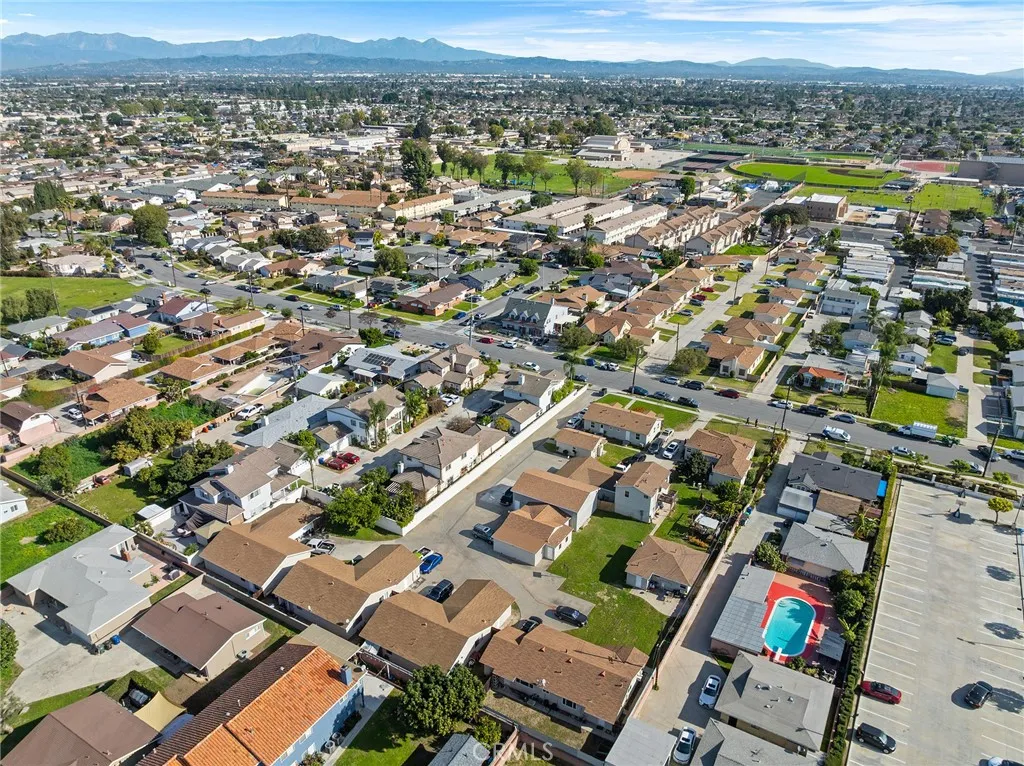15551 Cornuta, Bellflower, California 90706 home-pic-21