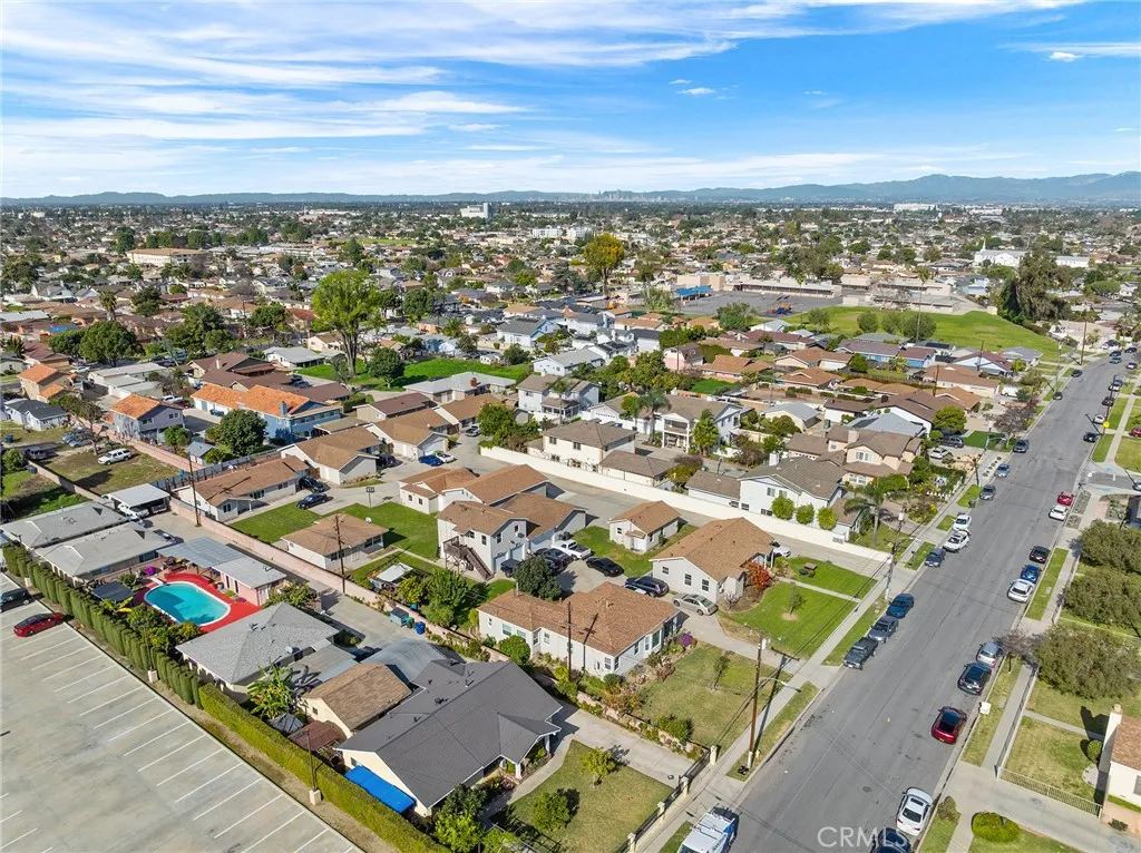 15551 Cornuta, Bellflower, California 90706 home-pic-24