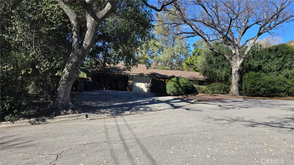 5572 Electric, San Bernardino, California 92407 home-pic-1