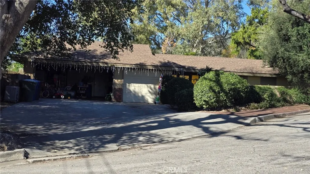 5572 Electric, San Bernardino, California 92407 home-pic-2