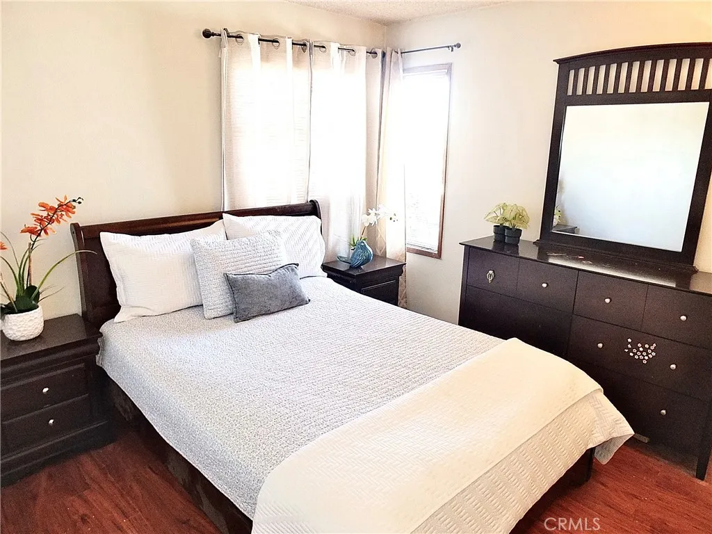253 Orleans Way, Long Beach, California 90805 home-pic-12