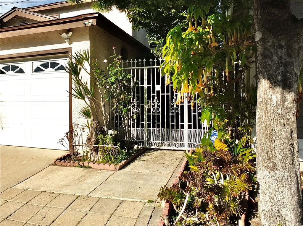 253 Orleans Way, Long Beach, California 90805 home-pic-2
