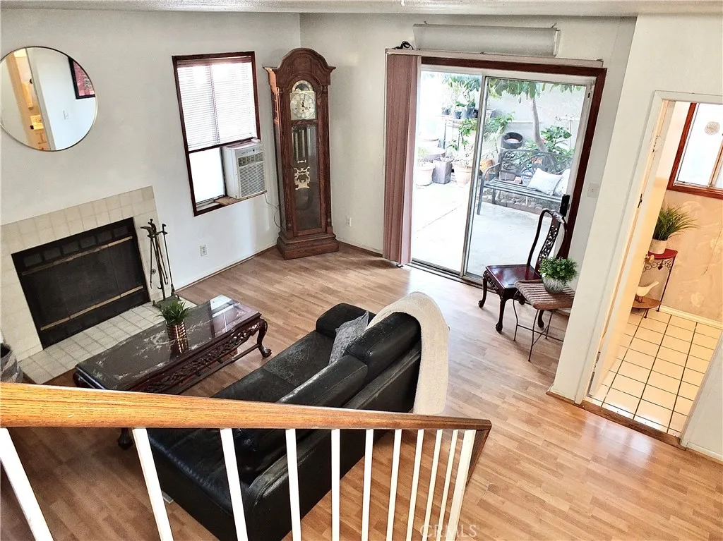 253 Orleans Way, Long Beach, California 90805 home-pic-4