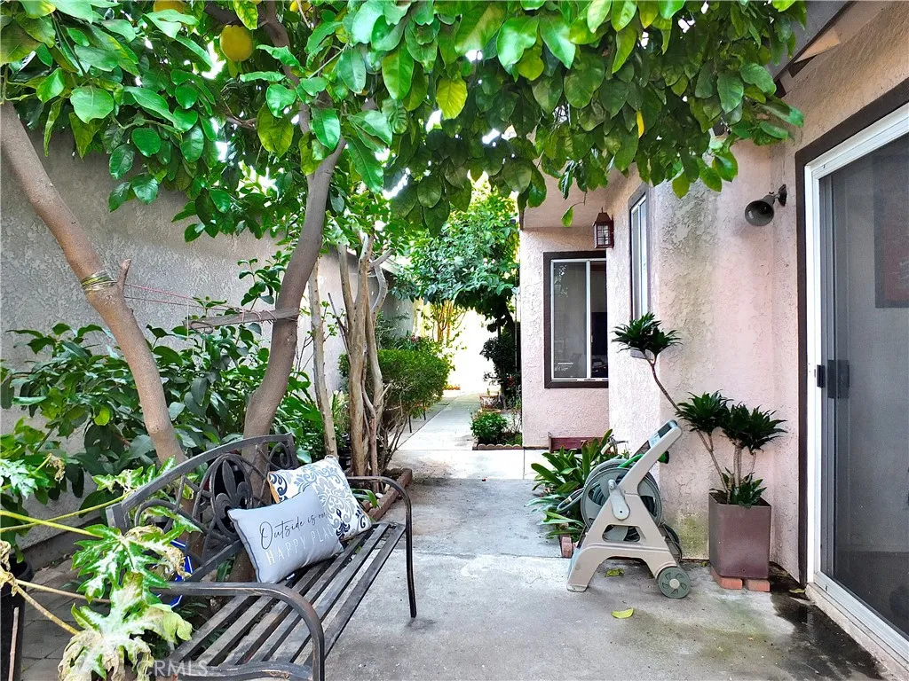 253 Orleans Way, Long Beach, California 90805 home-pic-21