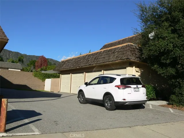 4 car garage