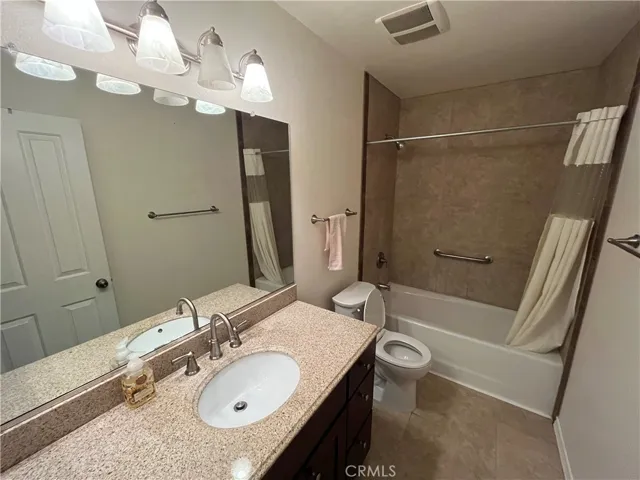 Unit A 2/1 granite bath and tile shower newer