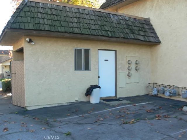 Common laundry building