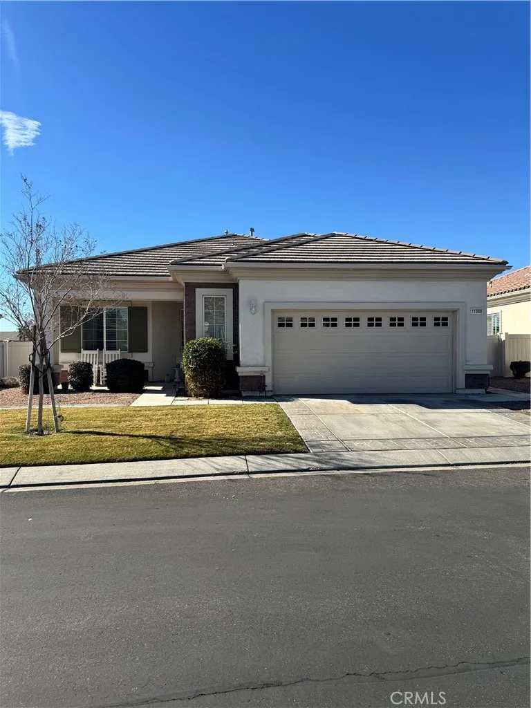 11000 Rockaway Glen Road, Apple Valley, California 92308 home-pic-1