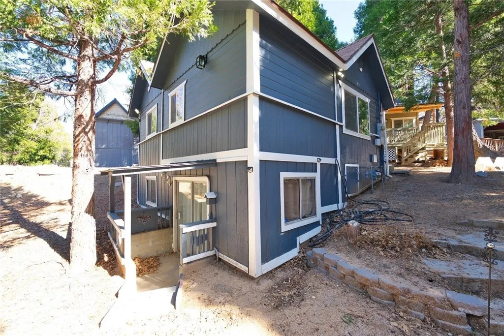 29083 Hook Creek, Cedar Glen, California 92321 home-pic-6