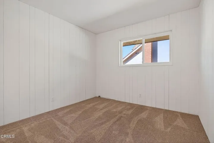 57-web-or-mls-UpmarketMedia_312R-172