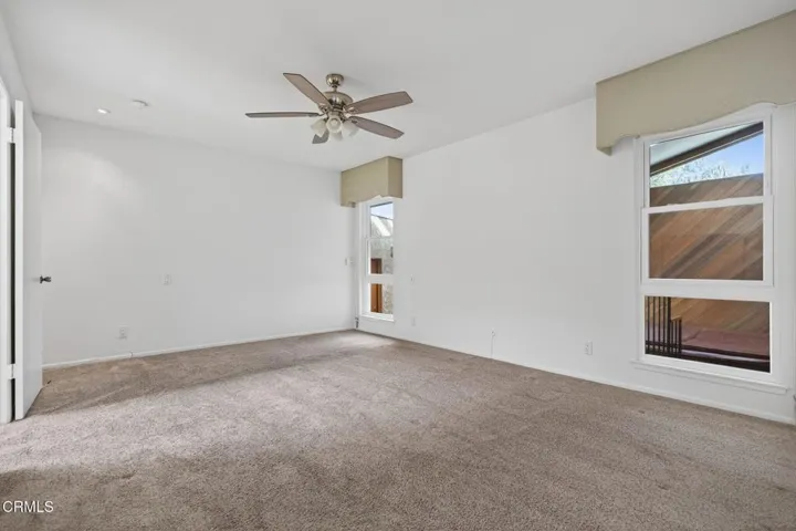 45-web-or-mls-UpmarketMedia_312R-137