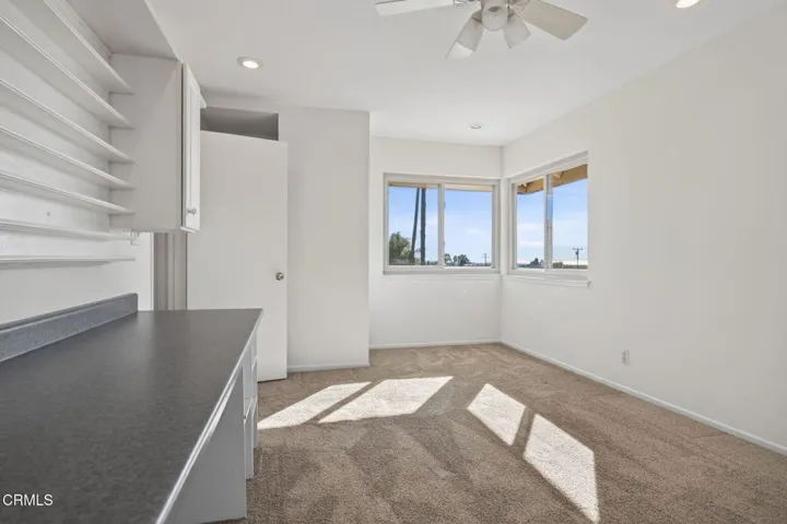 62-web-or-mls-UpmarketMedia_312R-187